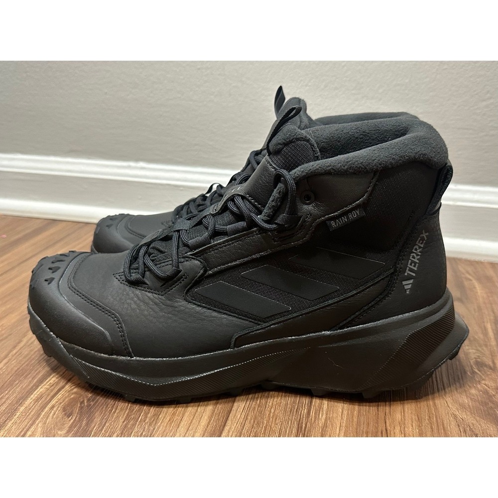 Adidas Terrex Winter Leather Round Toe Boots Black RAIN.RDY Sz 10 (ID2859)